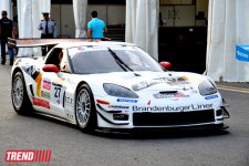 В Баку стартовал парад гоночных машин, участвующих в City Challenge (Фото)